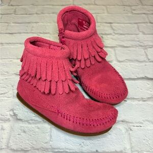 Minnetonka Girls Pink Suede Fringe Moccasin Boots